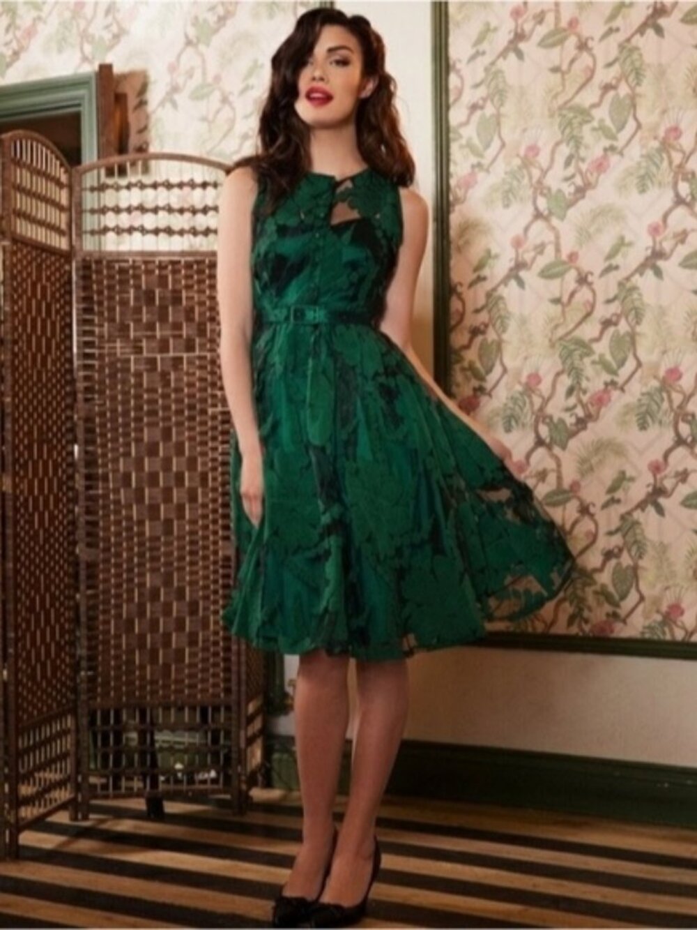 Voodoo Vixen's Size Medium Green Lace Dress Pin-up Style 50s Envy Baddie Villian